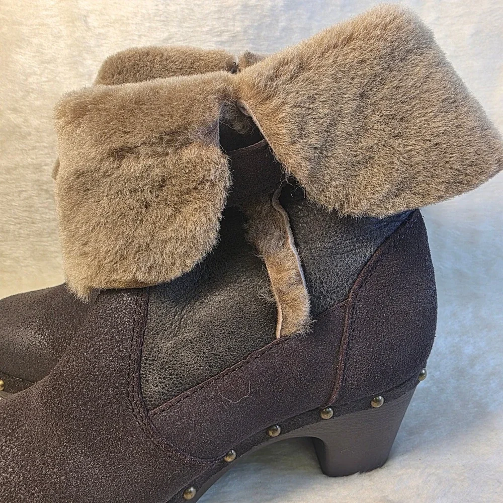 EMU Australia Clog Ankle Boots Brown Suede Shearling Cuff Lined Studded Womens 8